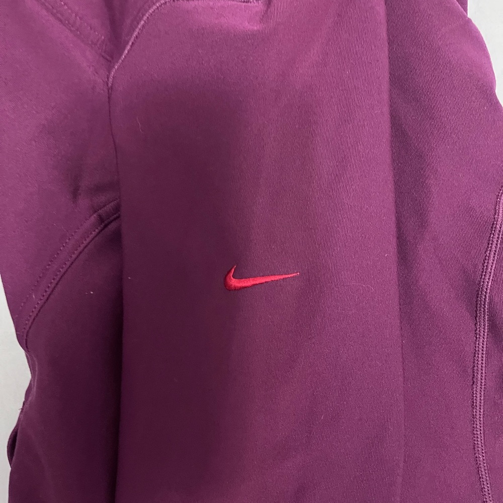 Nike Women's Jacket in Purple and Red - Picture 4 of 4